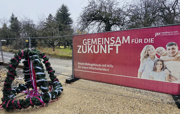 Bauzaun-Banner: Gemeinsam für die Zukunft, medius KLINIKEN