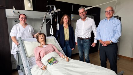 Übergabe Simulationspuppe