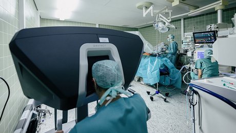 Roboter-assistiertes Operieren, medius KLINIK OSTFILDERN-RUIT