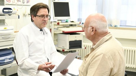 Kardiologe Chefarzt PD Dr. med. Beyer, Klinik für Herz- und Kreislauferkrankungen