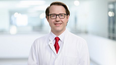 Dr. Thomas Kaminski, Chefarzt der Klinik für Wirbelsäulenchirurgie an der medius KLINIK NÜRTINGEN