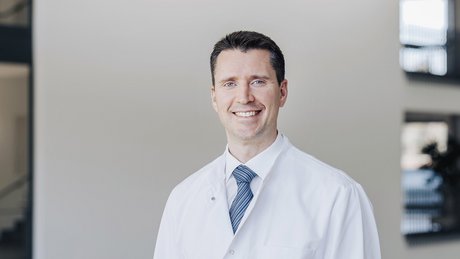 Dr. Jan Westrich, Chefarzt der Klinik für Schulter- und Sportorthopädie