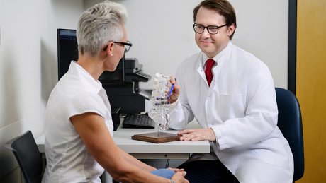 Patientengespräch Wirbelsäulenchirurgie Chefarzt Dr. Thomas Kaminski